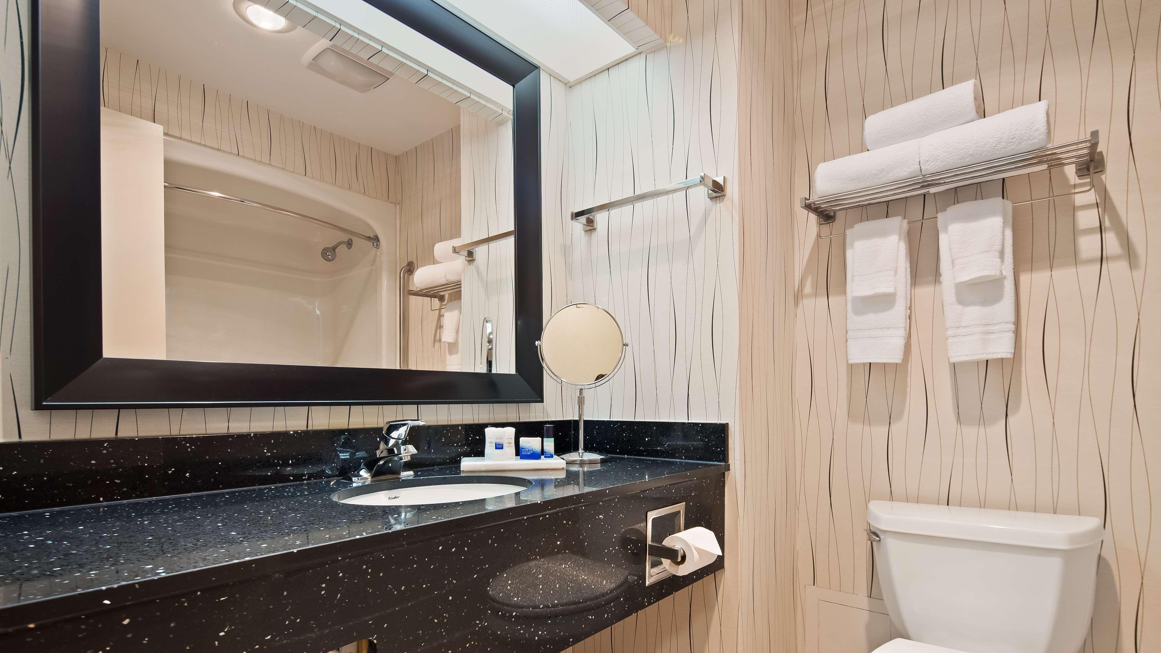 Best Western Plus Travel Hotel Toronto Airport Dış mekan fotoğraf