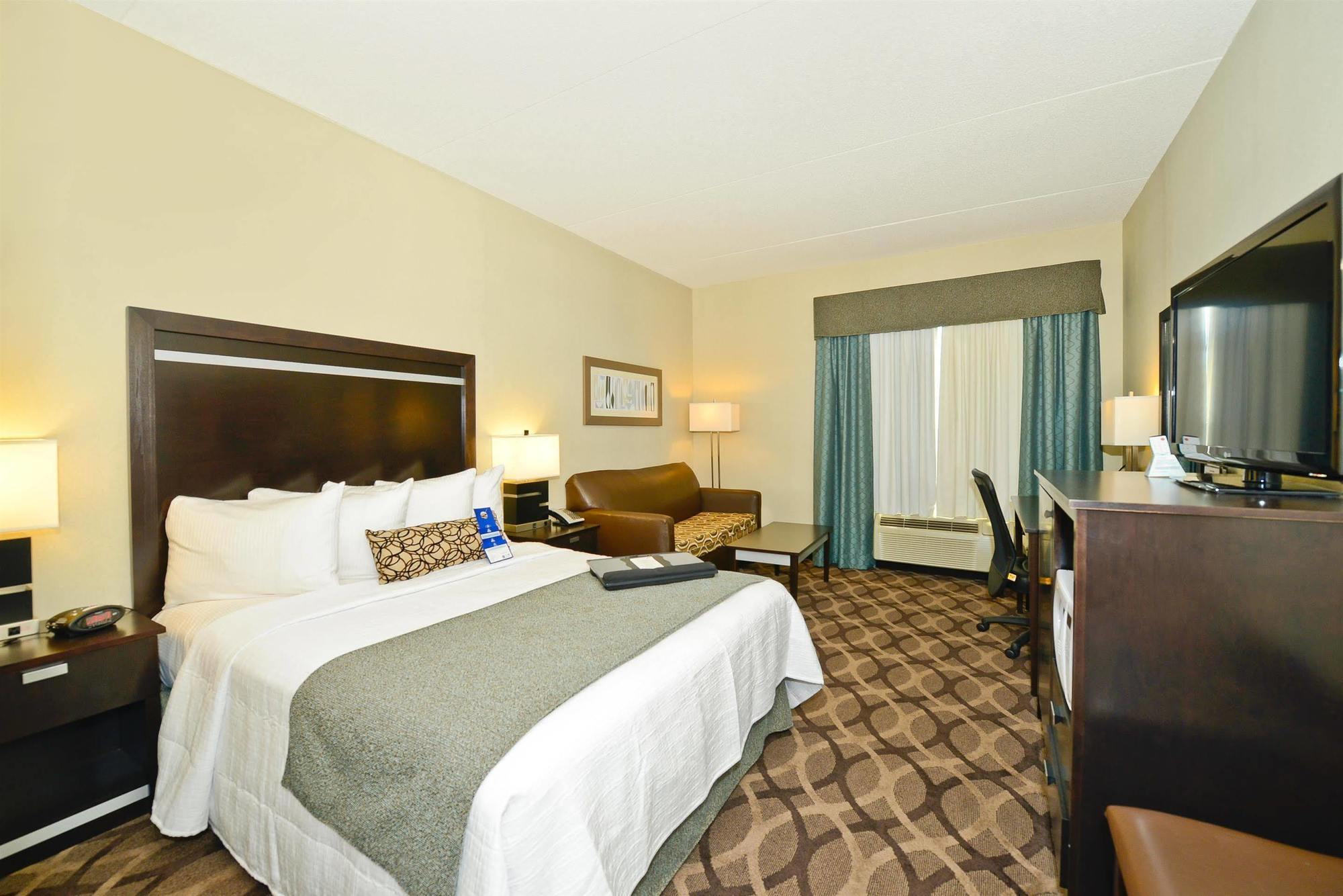 Best Western Plus Travel Hotel Toronto Airport Oda fotoğraf